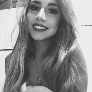 Meet your Posher, Lina